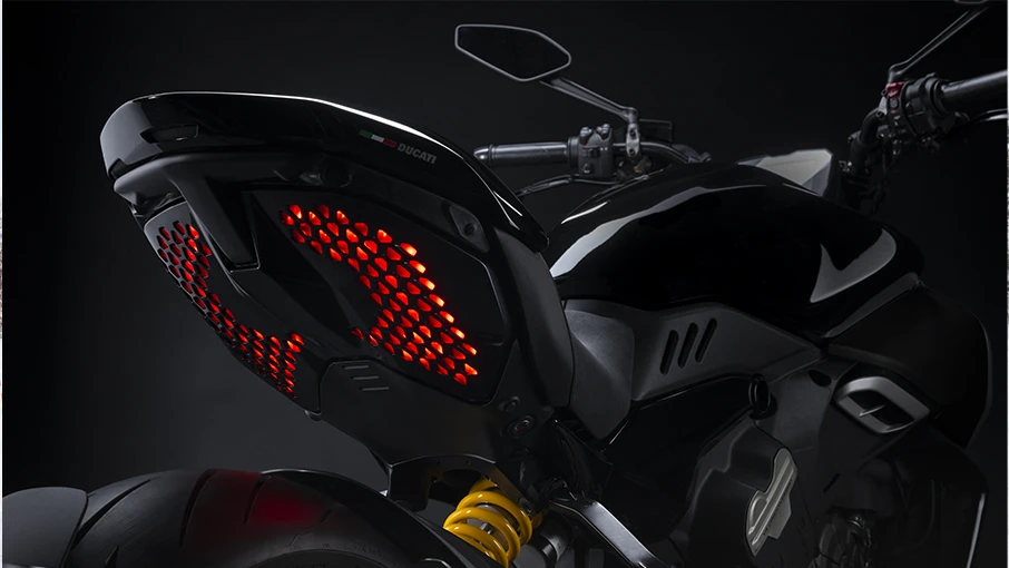 Diavel V4 thumbnail 3